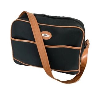 Vintage Vendi Travel Carry On Shoulder Weekend Bag Suitcase Black Brown Taiwan..